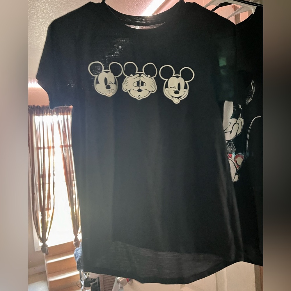 Mickey mouse disney shirt women’s S